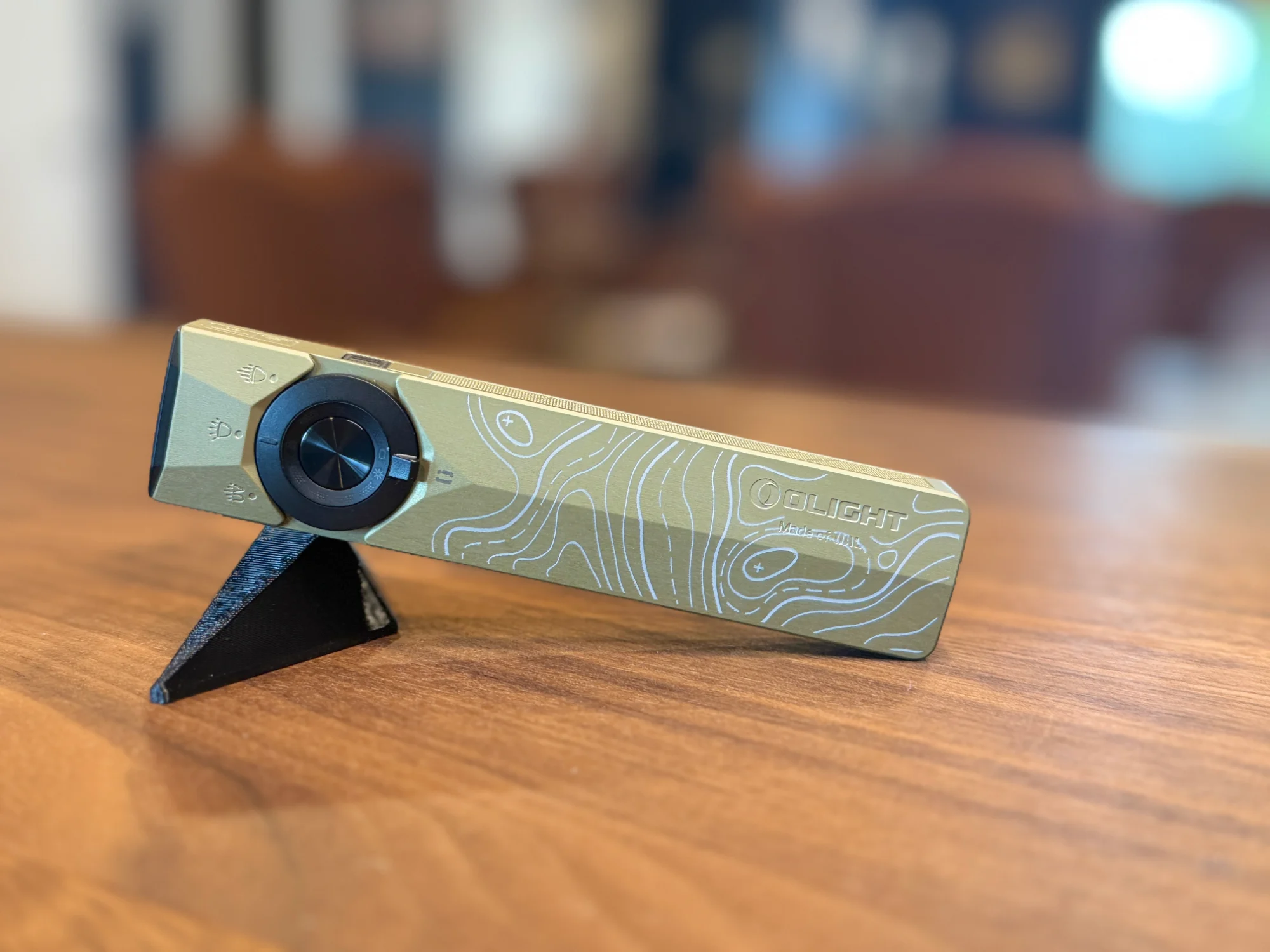 Olight Arkpro Ultra